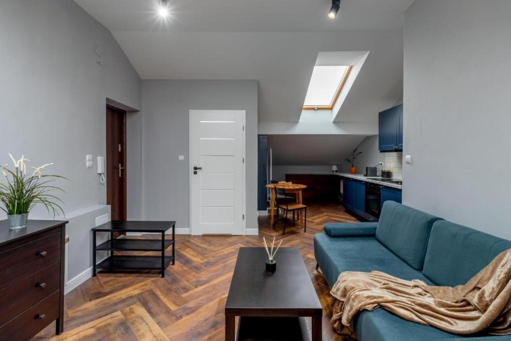 - Great Location- Praga Polnoc - 18 People -marcinkowskiego Apartament