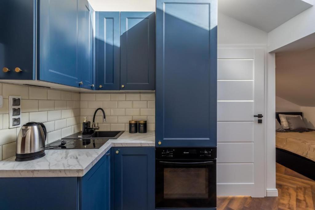 - Great Location- Praga Polnoc - 18 People -marcinkowskiego * Warszawa